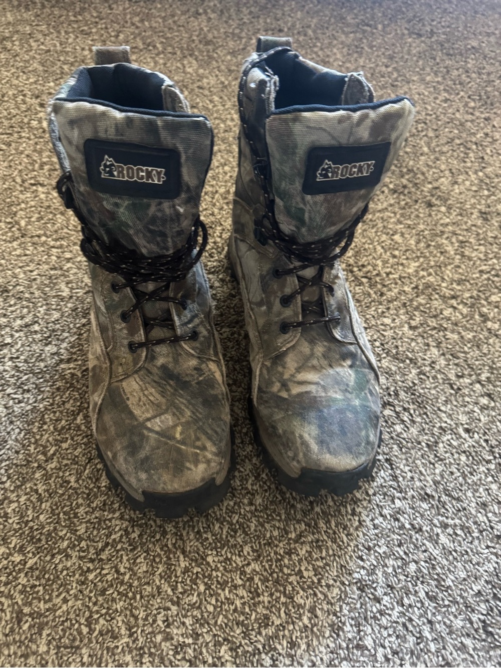 Rocky Camo Lace-Up Outdoor Boots in Green and Brown